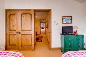 Westwind 404 3BD 3BA Plat. Condo