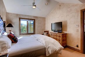 Westwind 404 3BD 3BA Plat. Condo