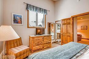 Westwind 405 4BD 3BA Gold Condo