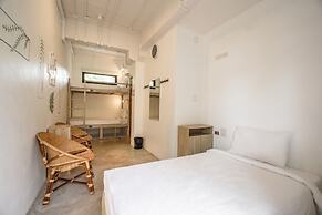 The Dearly Koh Tao Hostel