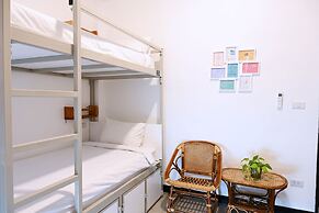 The Dearly Koh Tao Hostel