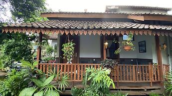 Homestay Candi Pawon Fahrurohman Syariah