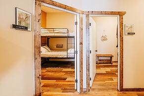 Pintler's Portal Hostel