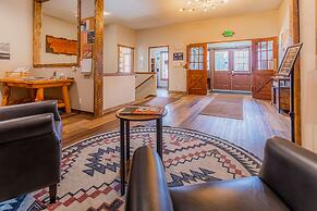 Pintler's Portal Hostel