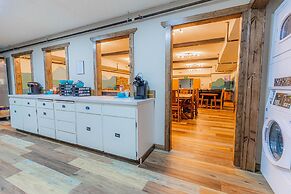 Pintler's Portal Hostel