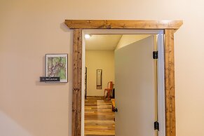 Pintler's Portal Hostel