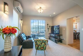 Gorge View 365 4 Bedroom Home by RedAwning