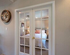 Gorge View 365 4 Bedroom Home by RedAwning