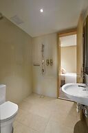 Komune Living & Wellness in the Park