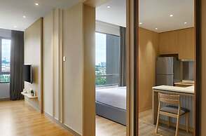 Komune Living & Wellness in the Park