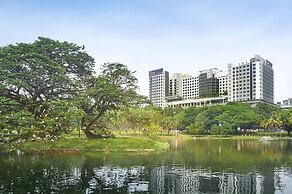 Komune Living & Wellness in the Park