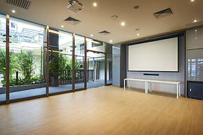 Komune Living & Wellness in the Park