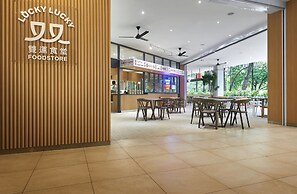 Komune Living & Wellness in the Park