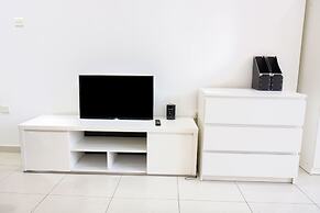Studio Apartment in Spring Oasis