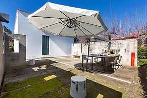 2732 Suite More by Barbarhouse