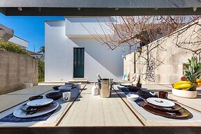 2732 Suite More by Barbarhouse