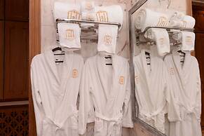 THE WHITE PALACE RABAT