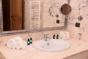 THE WHITE PALACE RABAT