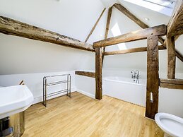 Brickbarns Farm House