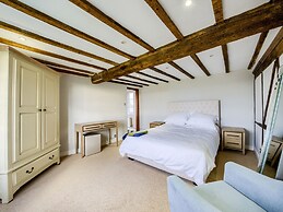 Brickbarns Farm House