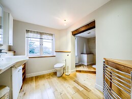 Brickbarns Farm House