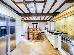 Brickbarns Farm House