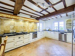 Brickbarns Farm House