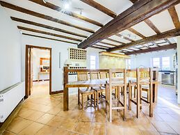 Brickbarns Farm House