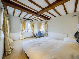 Brickbarns Farm House