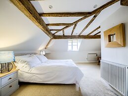 Brickbarns Farm House