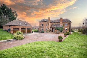 Brickbarns Farm House