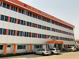 LIS HOTEL AND SUITES