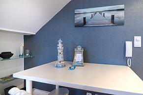 JOIVY Superb Studios In Cascais Centre