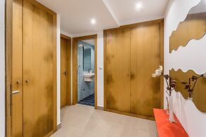 JOIVY Sleek House W/Balcony & 2 Terraces In Porto