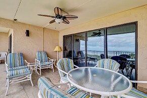 303 Atlantis 2 Bedroom Condo by RedAwning