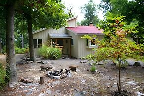 Above Sleepy Hollow - A Hidden Getaway