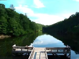 Above Sleepy Hollow - A Hidden Getaway