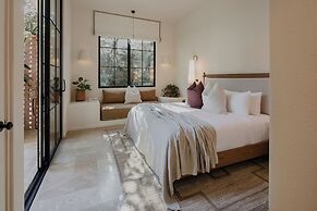 Sendero Hotel