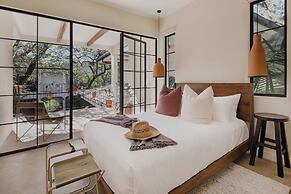 Sendero Hotel