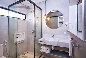 HOTEL VILLAGE ENSEADA