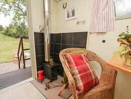 Tilly Gypsy-style Caravan Hut