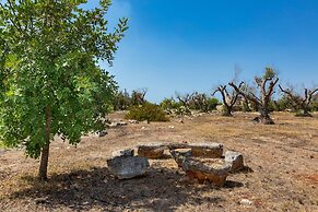 2073 Trulli li Corsari - Trullo Grande by Barbarhouse