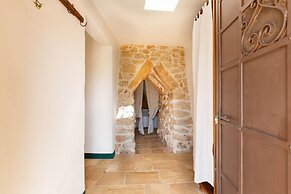 2073 Trulli li Corsari - Trullo Grande by Barbarhouse