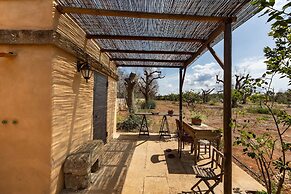 2073 Trulli li Corsari - Trullo Grande by Barbarhouse