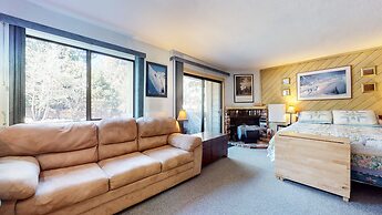 La Vista Blanc - Year-round Mammoth Fun!