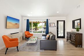 Experience Modern Luxury at Desert Hideaway