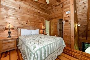 Whisper Creek 2 Bedroom Cabin by RedAwning