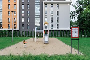 Lumina cozy 2-level apart with terrace