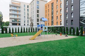 Lumina cozy 2-level apart with terrace