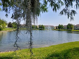 Amazing 3/2 Condo, Gated Community at Club Cortile!!